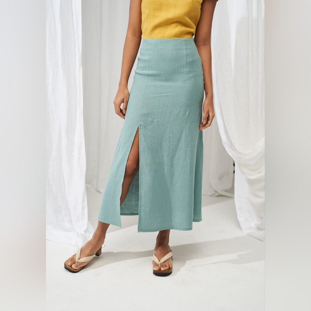 Linen Handmade studio front slit skirt Valencia (black)